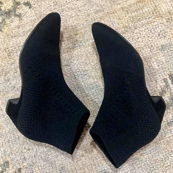 EILEEN FISHER Purl Socks Booties Size 7.5 Black Textured Stretch Knit Heels Shoe - Picture 5 of 6